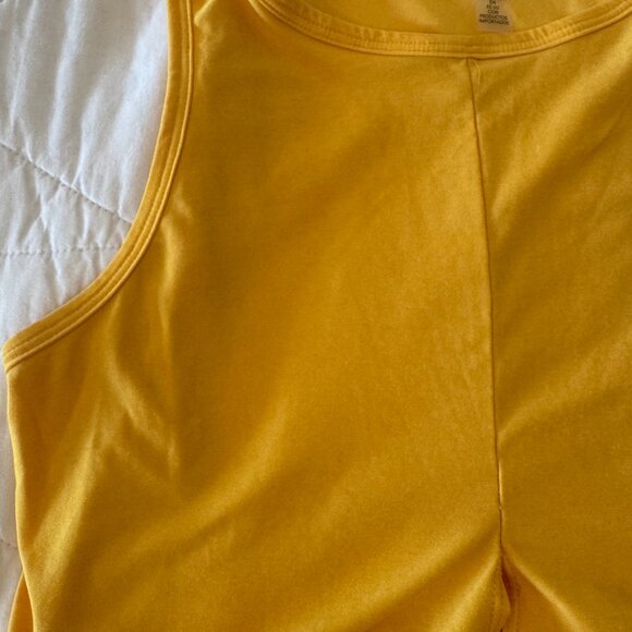Beyond Yoga Yellow Gold Tank & Biker Shorts - Picture 2 of 4